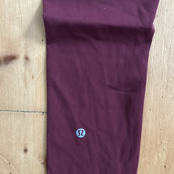 Lululemon leggings - Picture 8 of 9